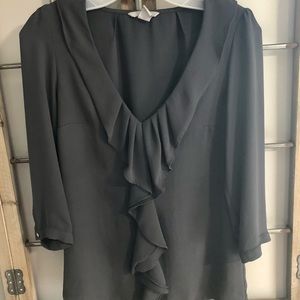 Like New, H&M Size 6 Ruffle V Neck Blouse